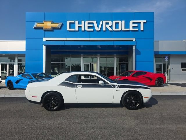 Used 2021 Dodge Challenger R/T Scat Pack w/ T/A Package RWD image 2