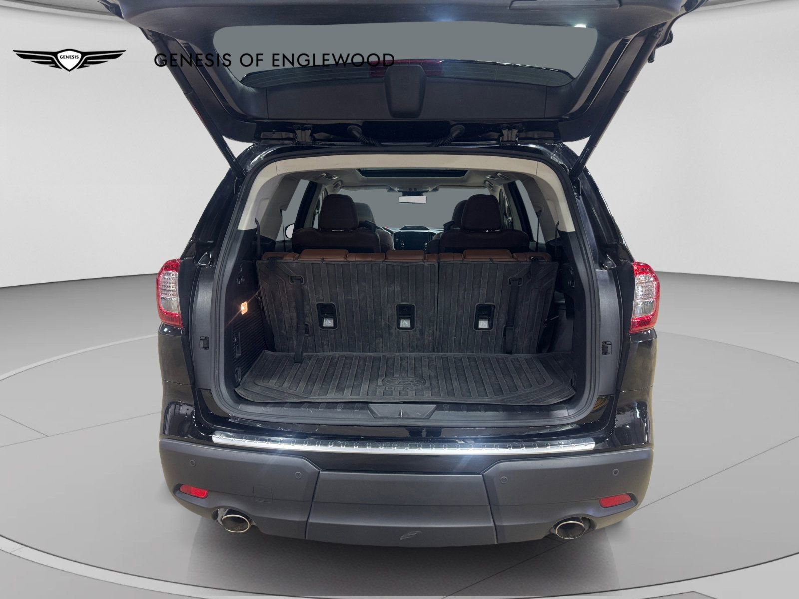 Used 2023 Subaru Ascent Touring AWD/4WD image 8