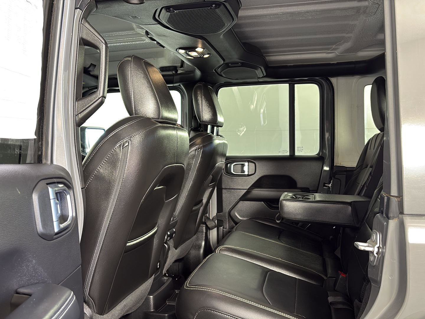 Used 2023 Jeep Wrangler Sahara w/ Cold Weather Group image 22