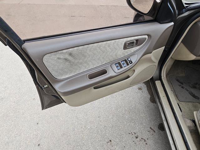 Used 2001 Nissan Altima GXE FWD image 9