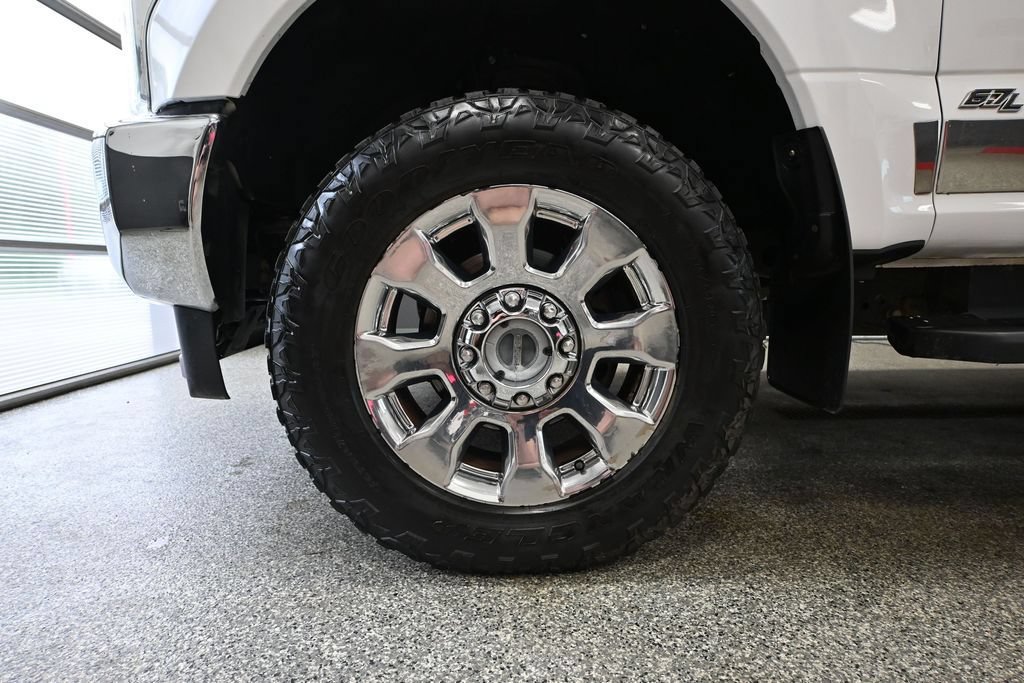 Used 2017 Ford F350 Lariat w/ Lariat Ultimate Package AWD/4WD image 11