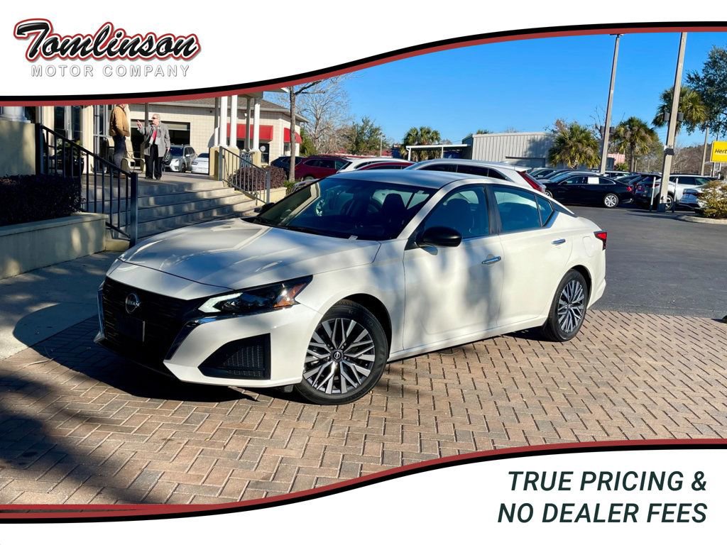 Used 2025 Nissan Altima 2.5 SV