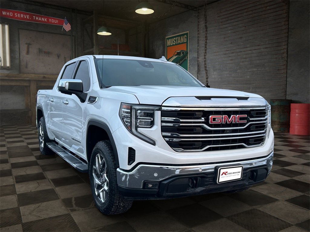 Certified 2023 GMC Sierra 1500 SLT image 7