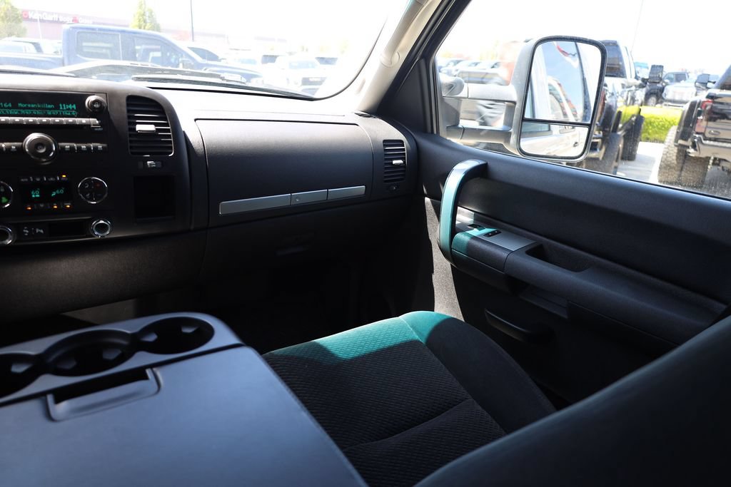 Used 2007 Chevrolet Silverado 2500 LT w/ 1LT Convenience Package AWD/4WD image 20