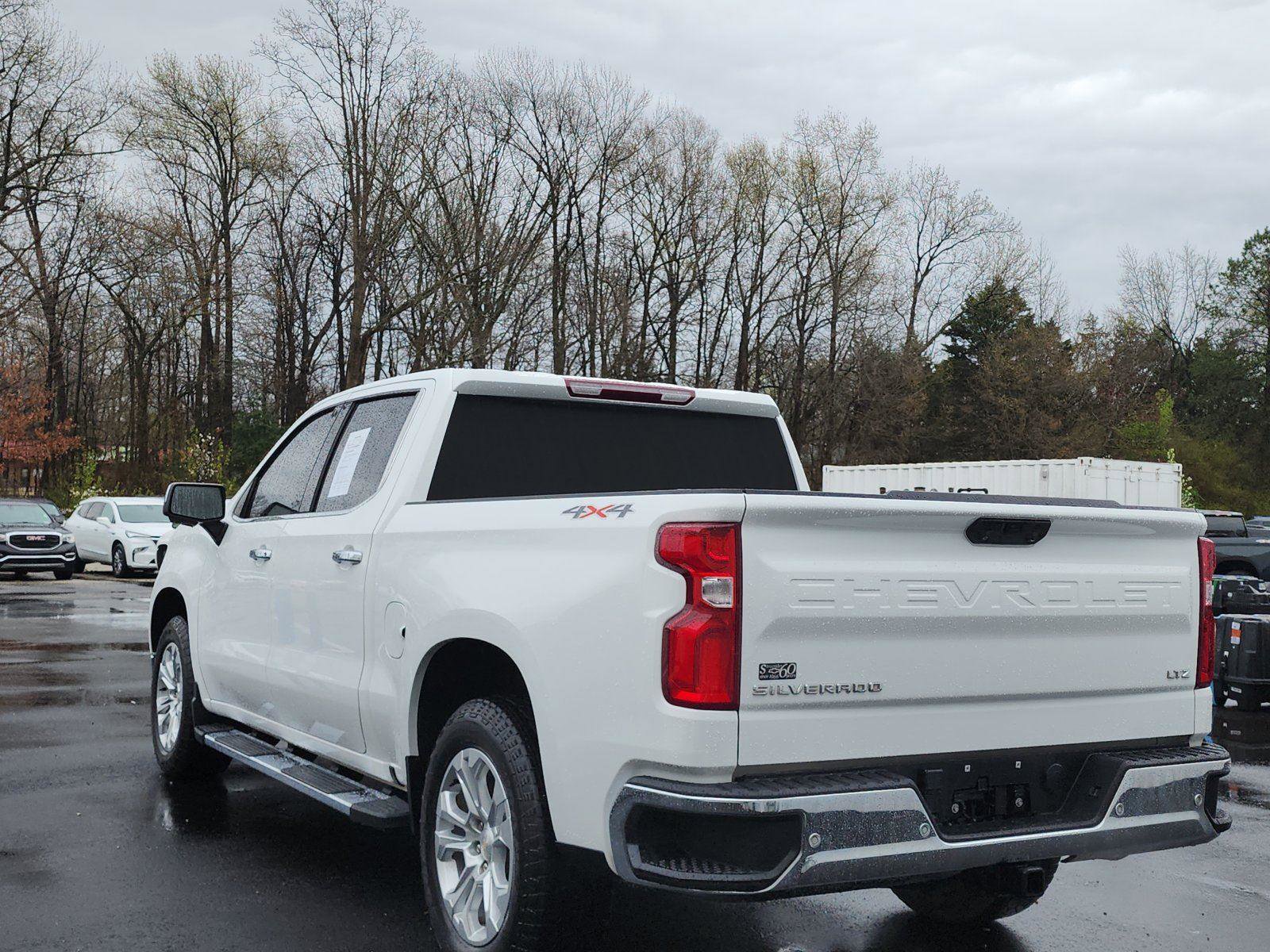 Used 2023 Chevrolet Silverado 1500 LTZ AWD/4WD image 3