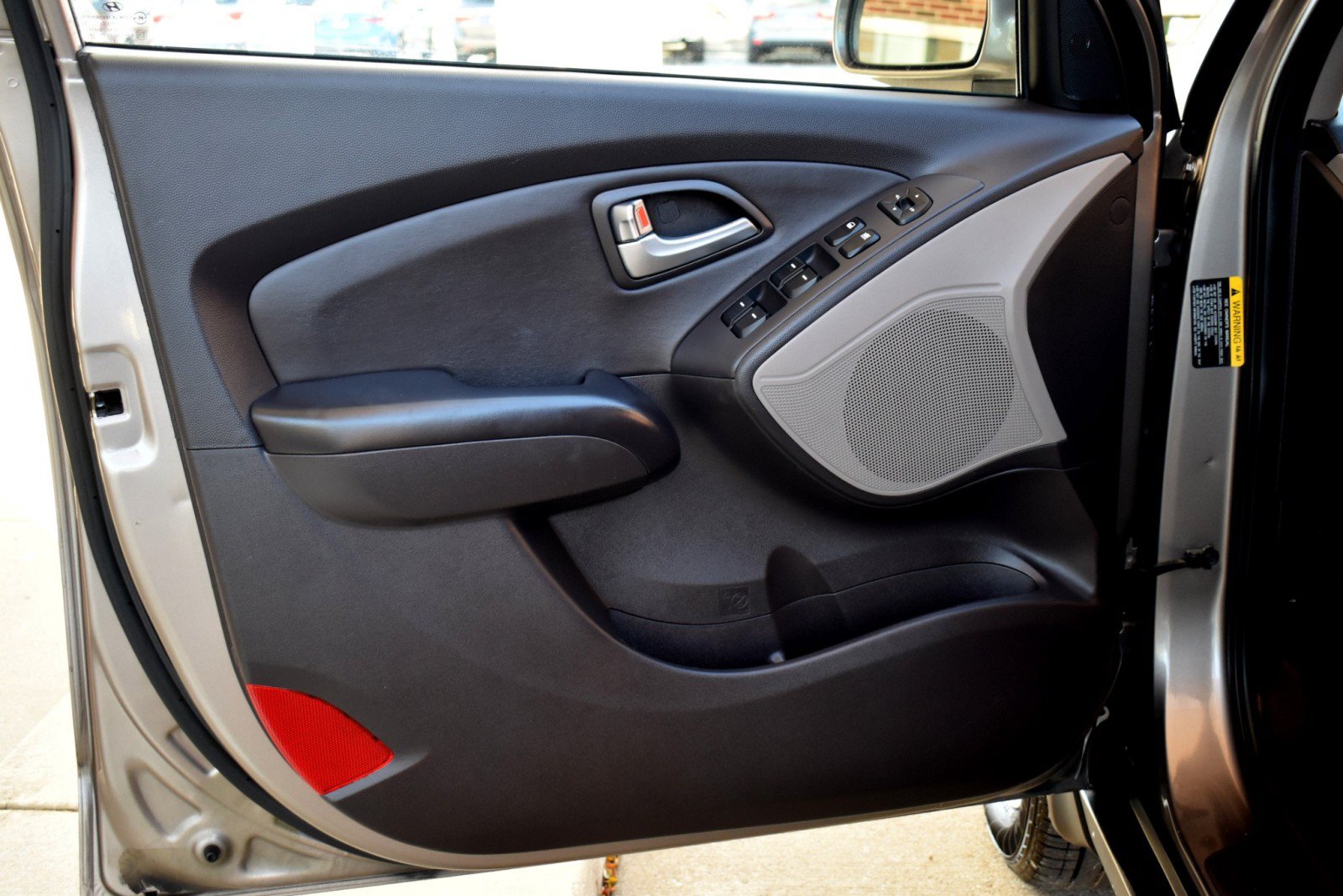 Used 2011 Hyundai Tucson GLS w/ Navigation Pkg 2 AWD/4WD image 25