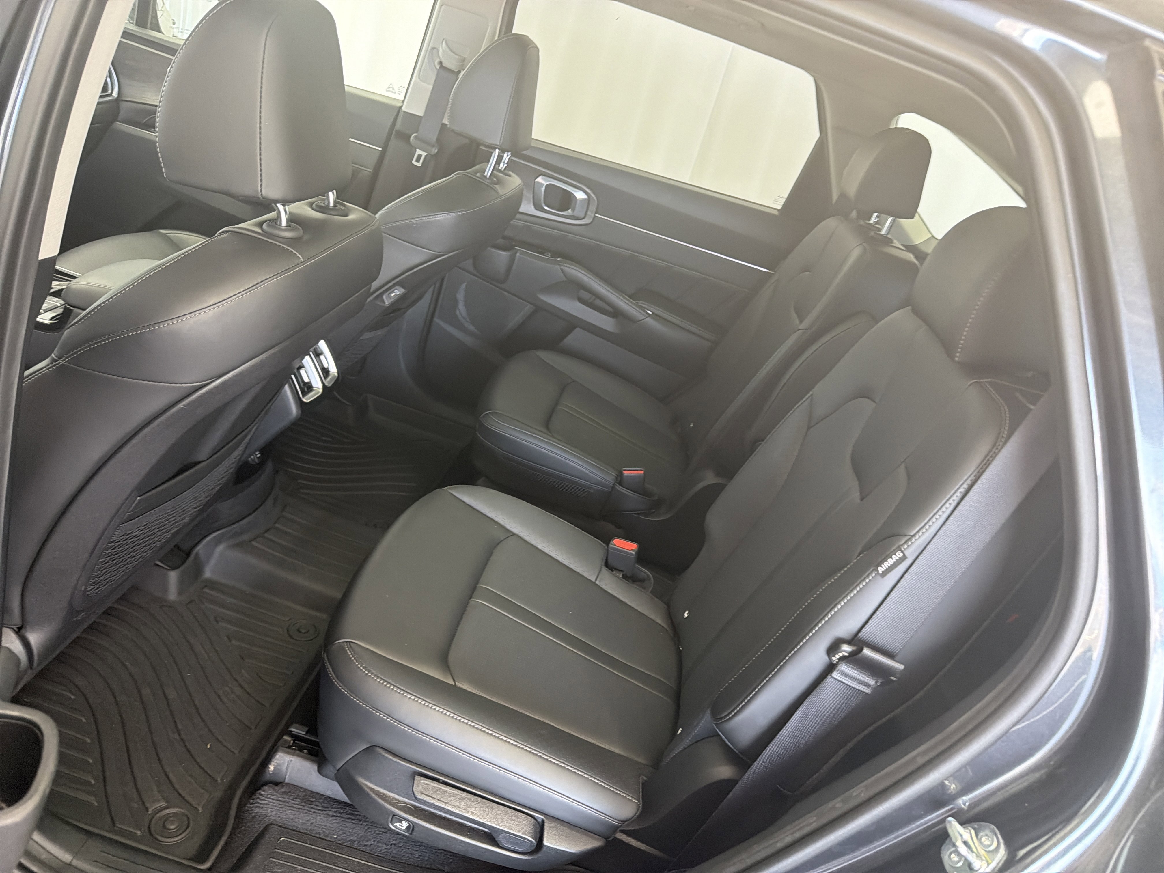 Used 2024 Kia Sorento SX image 14