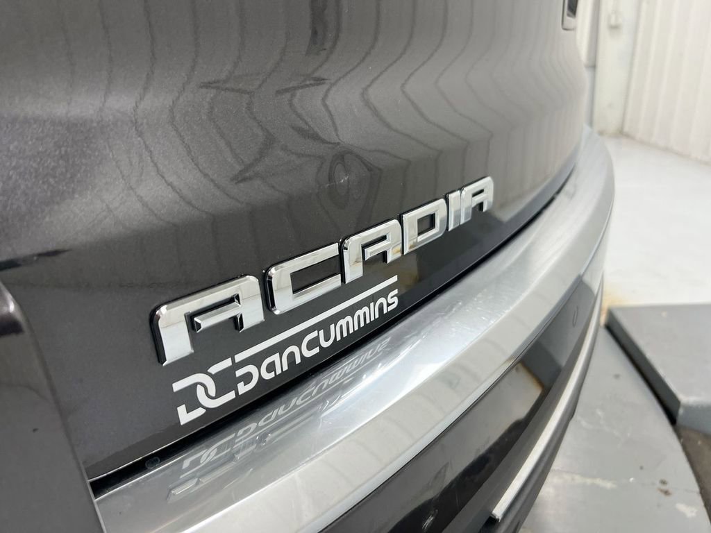 Used 2015 GMC Acadia SLE FWD image 26