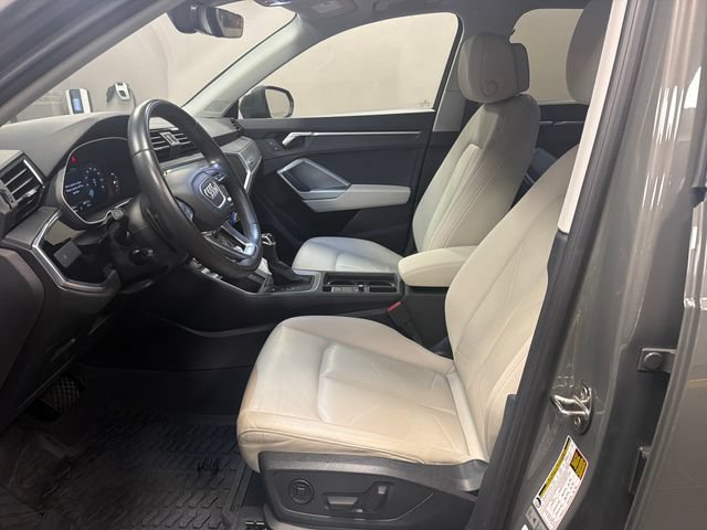 Used 2022 Audi Q3 2.0T Premium AWD/4WD image 9