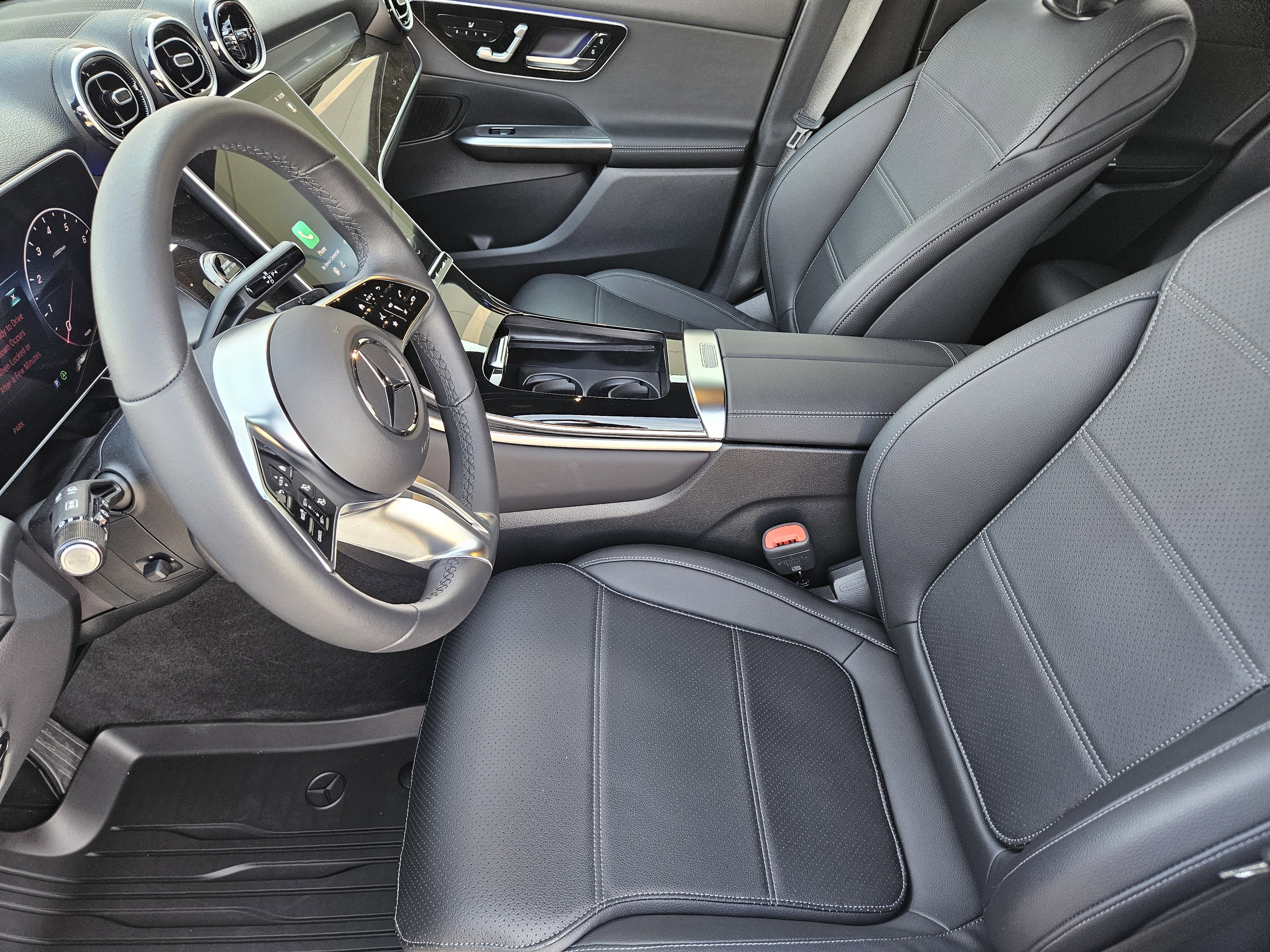 Certified 2025 Mercedes-Benz GLC 300 image 24