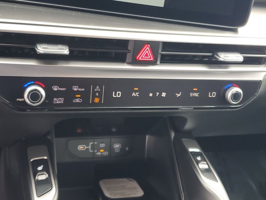 New 2026 Kia Sorento S AWD/4WD image 17