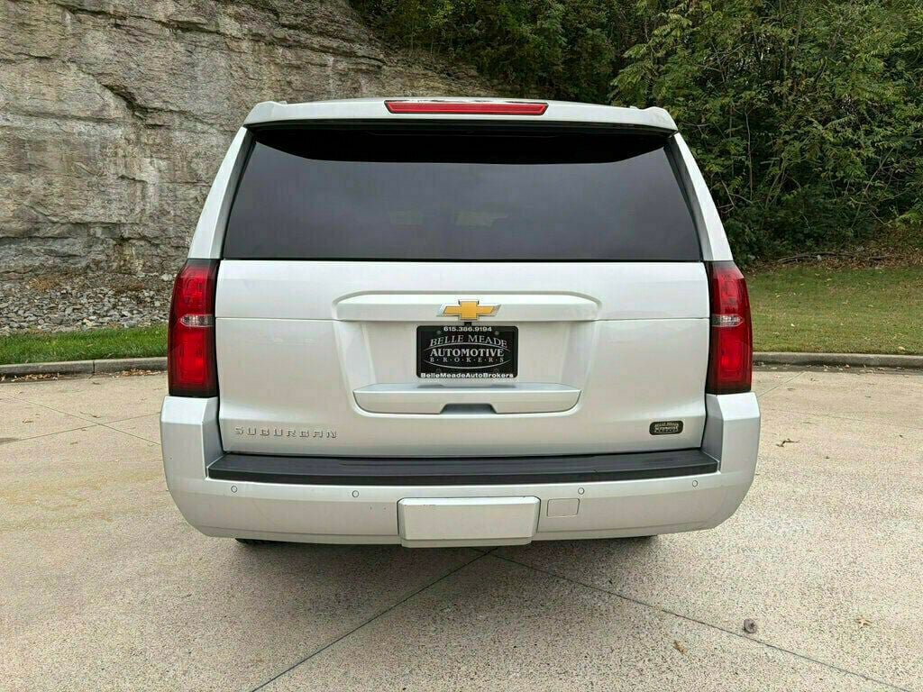 Used 2018 Chevrolet Suburban LT AWD/4WD image 6