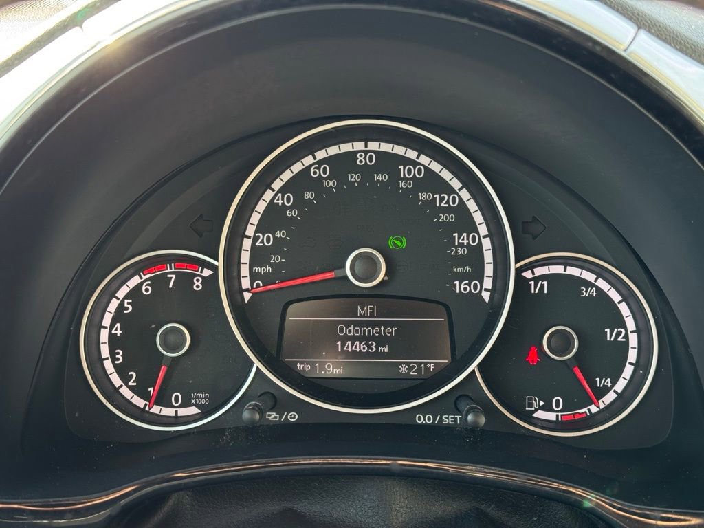 Used 2015 Volkswagen Beetle 1.8T Classic image 27