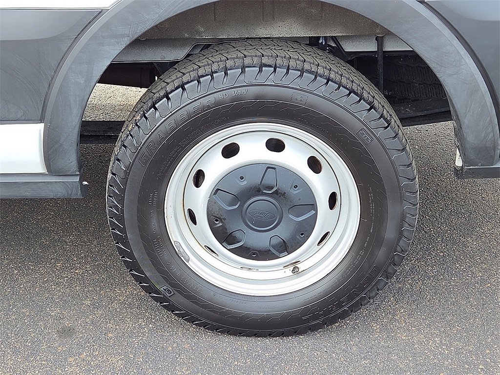 Used 2022 Ford Transit 350 XL image 9