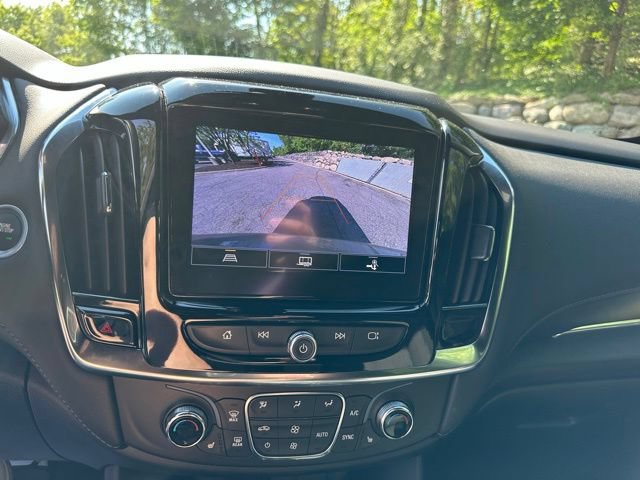 Used 2023 Chevrolet Traverse LT FWD image 23