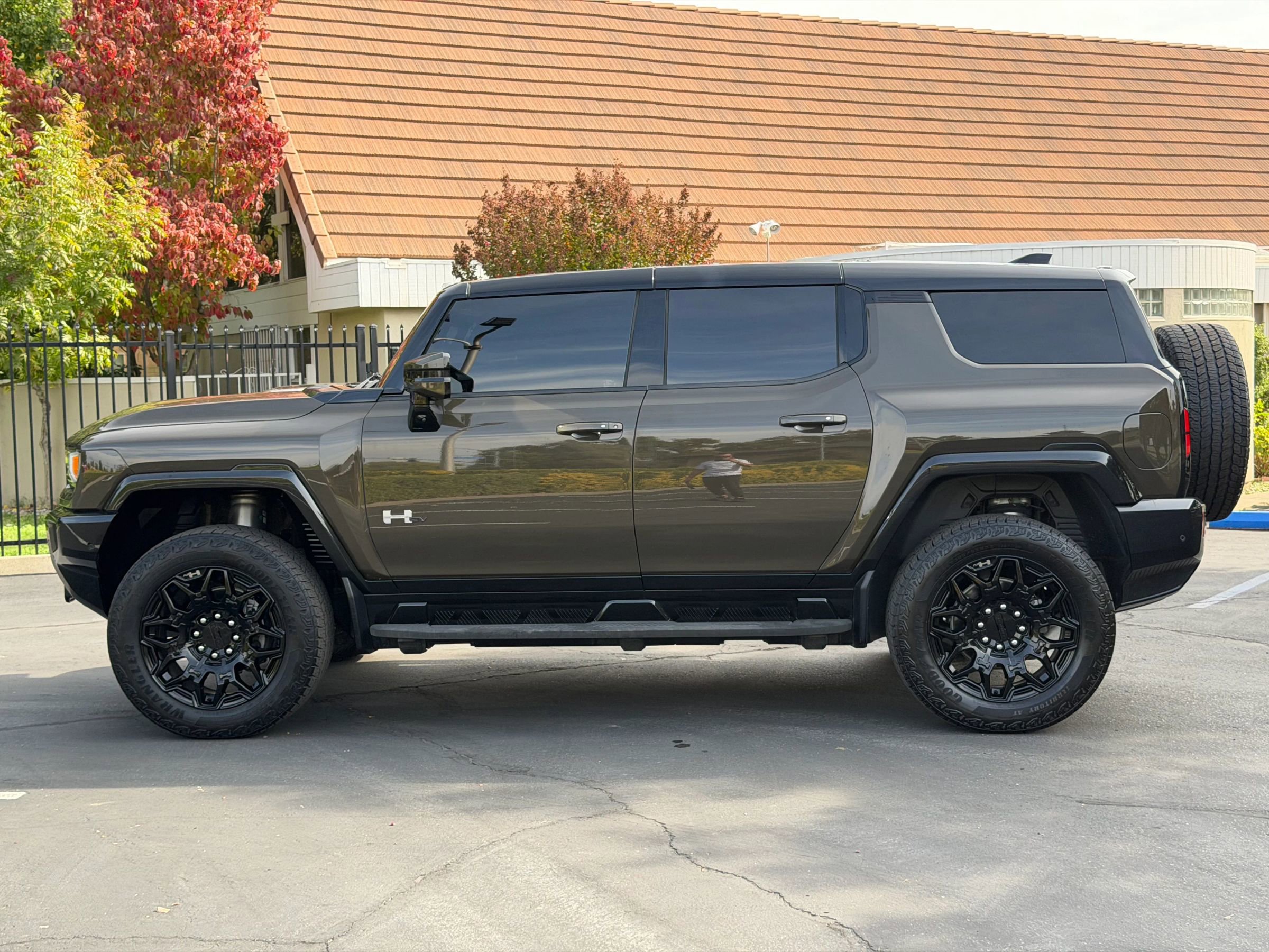 Used 2024 GMC Hummer EV 2X image 4