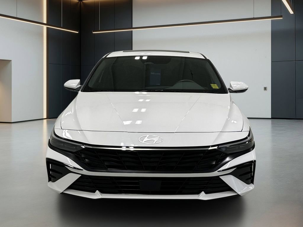 Certified 2024 Hyundai Elantra SEL w/ Convenience Package image 4