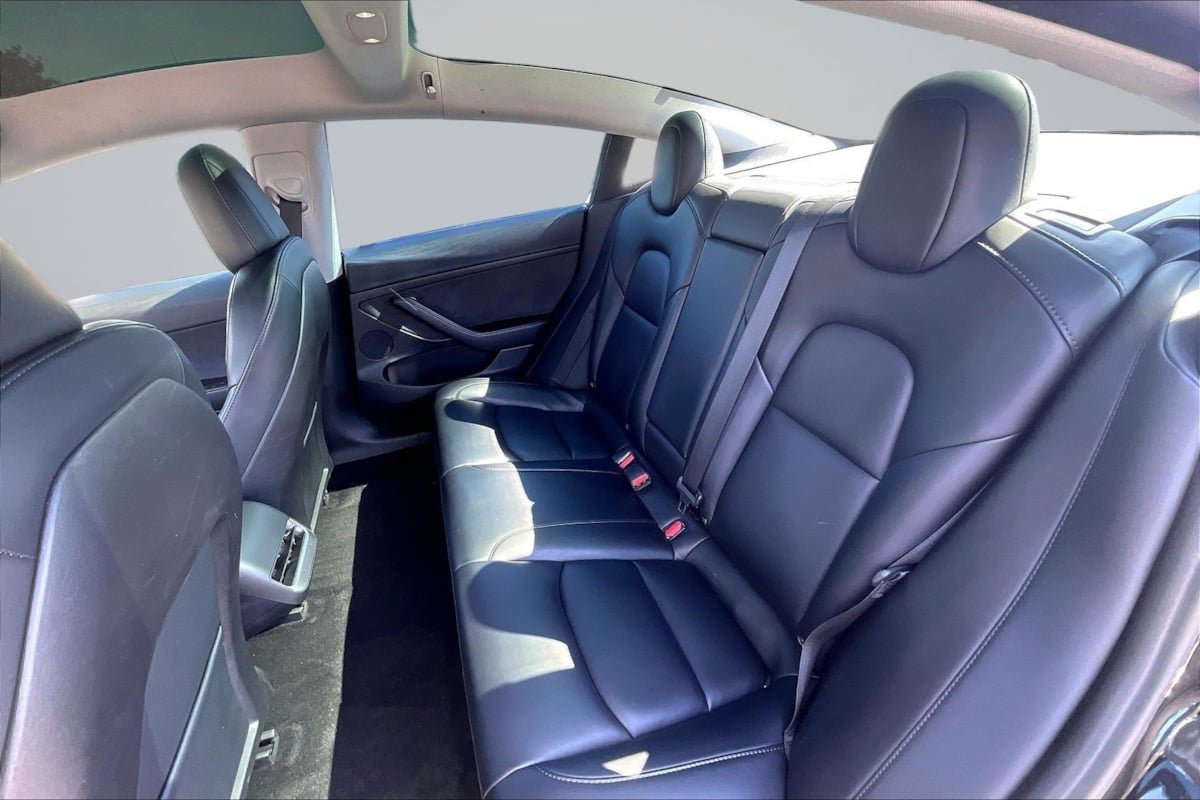 Used 2023 Tesla Model 3 Standard Range RWD image 24