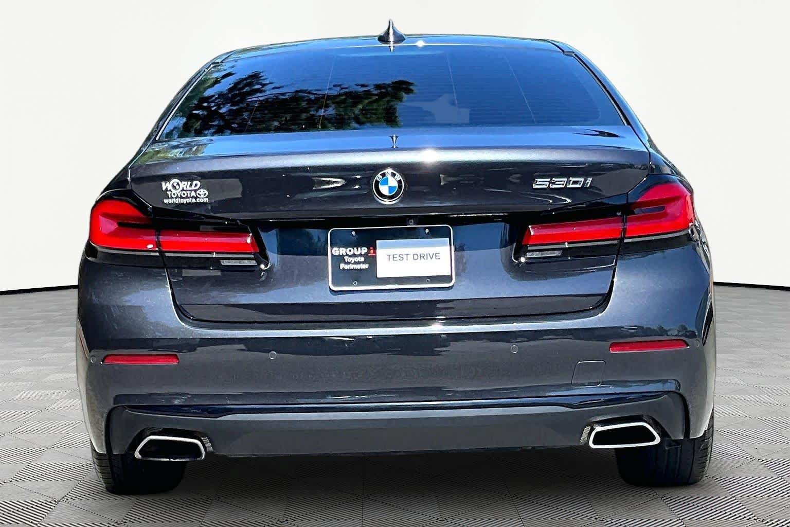 Used 2022 BMW 530i w/ Premium Package RWD image 5