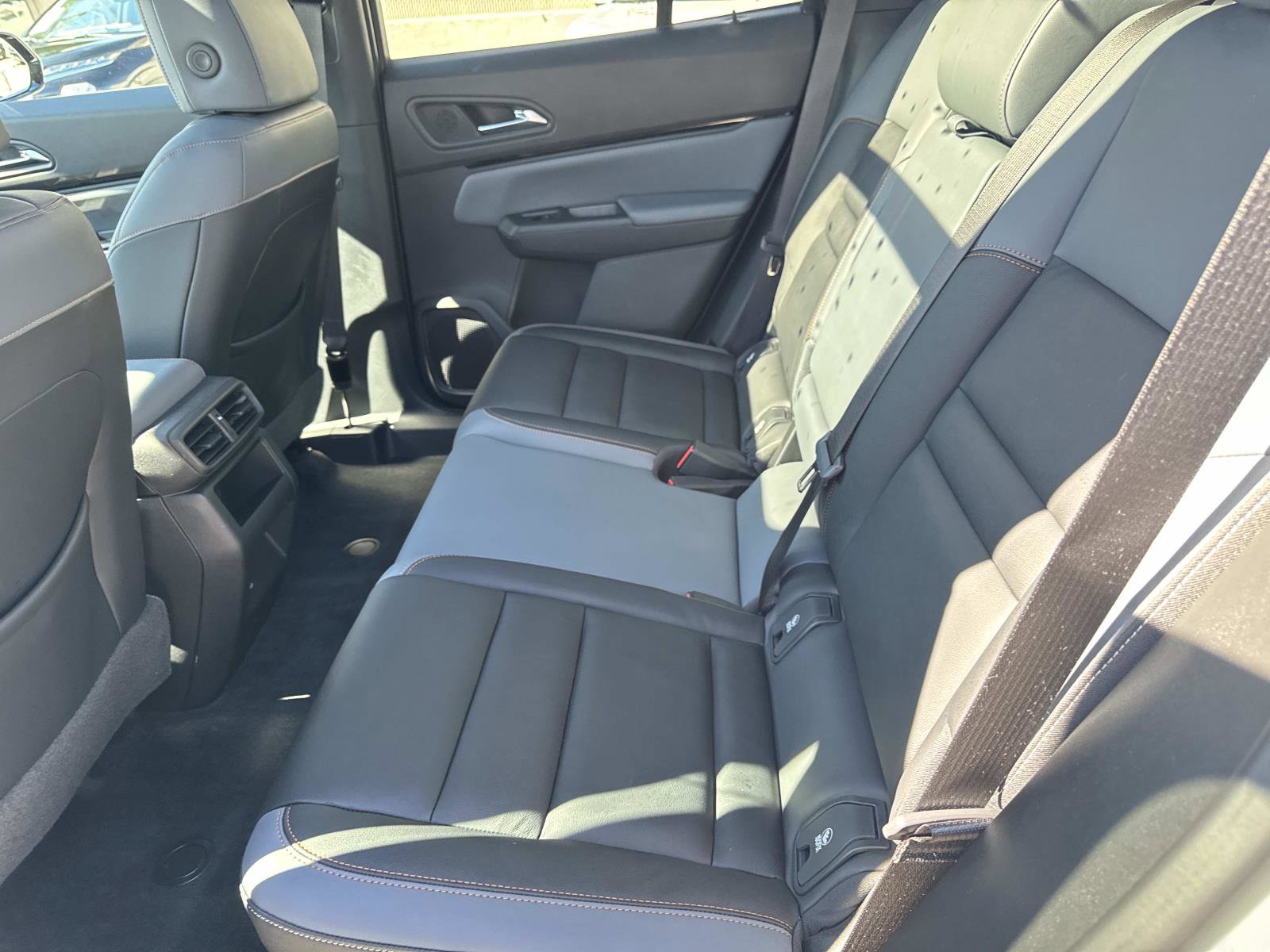 Used 2024 Honda Prologue Touring image 11