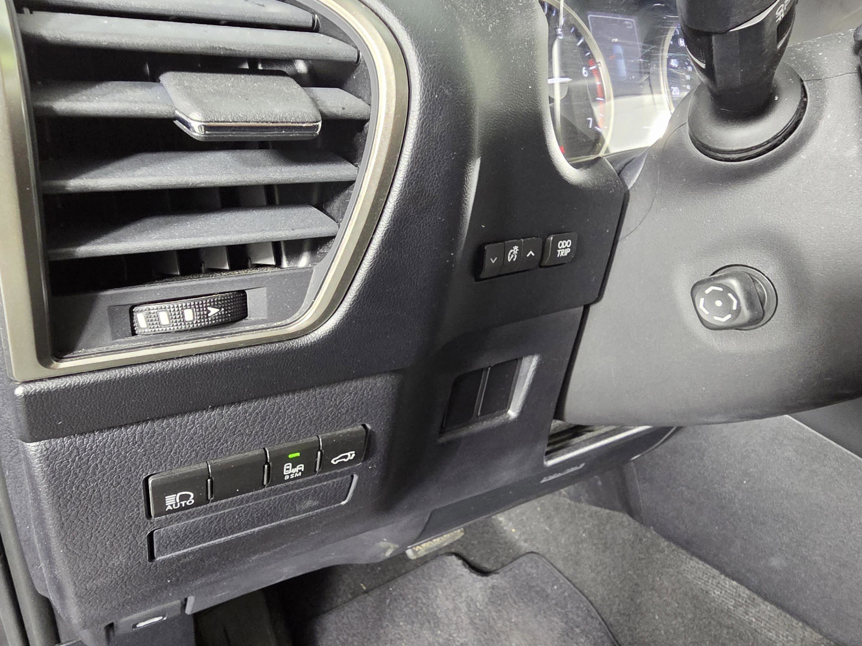 Used 2019 Lexus NX 300 FWD image 14