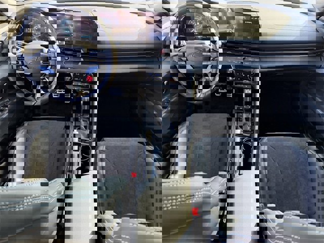 Used 2025 Hyundai Elantra N image 11