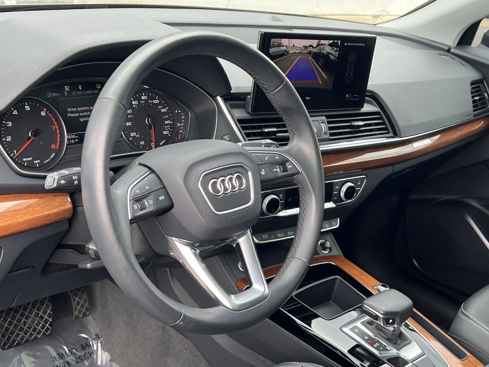 Used 2023 Audi Q5 2.0T Premium w/ Convenience Package AWD/4WD image 17