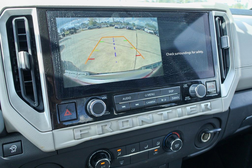 Certified 2025 Nissan Frontier SV image 4