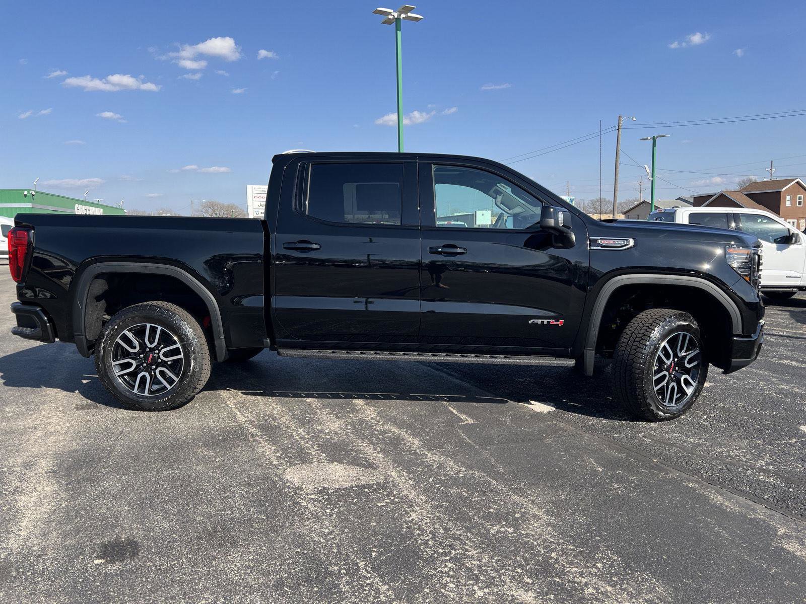 New 2026 GMC Sierra 1500 AT4 w/ AT4 Premium Package image 5