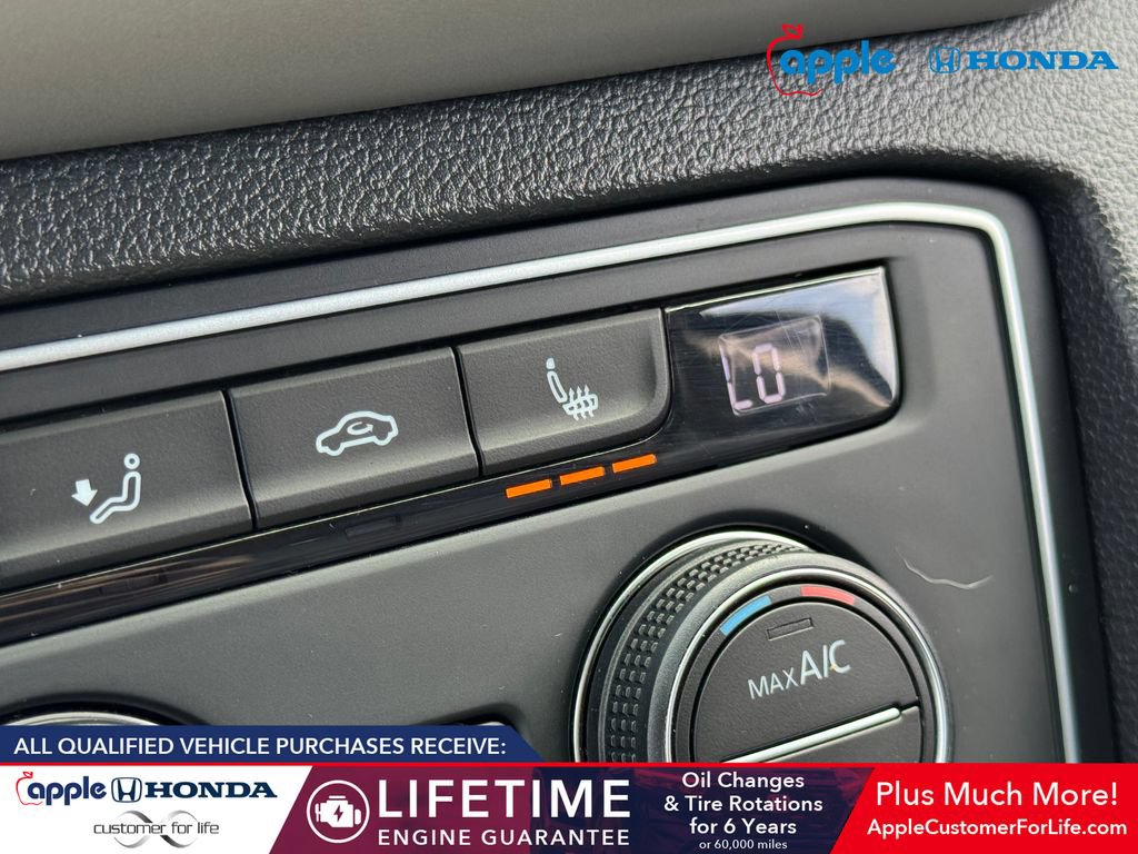 Used 2021 Volkswagen Atlas SE w/ Panoramic Sunroof Package AWD/4WD image 32