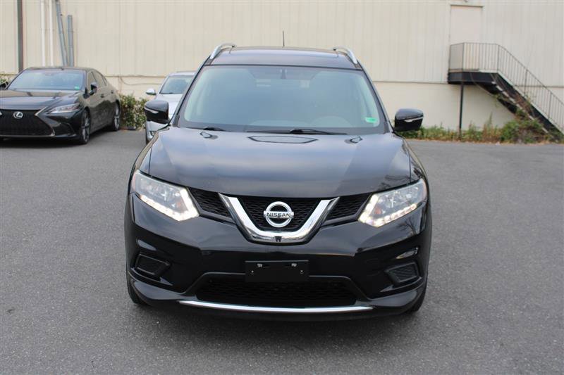 Used 2015 Nissan Rogue SV w/ SV Premium Package image 3