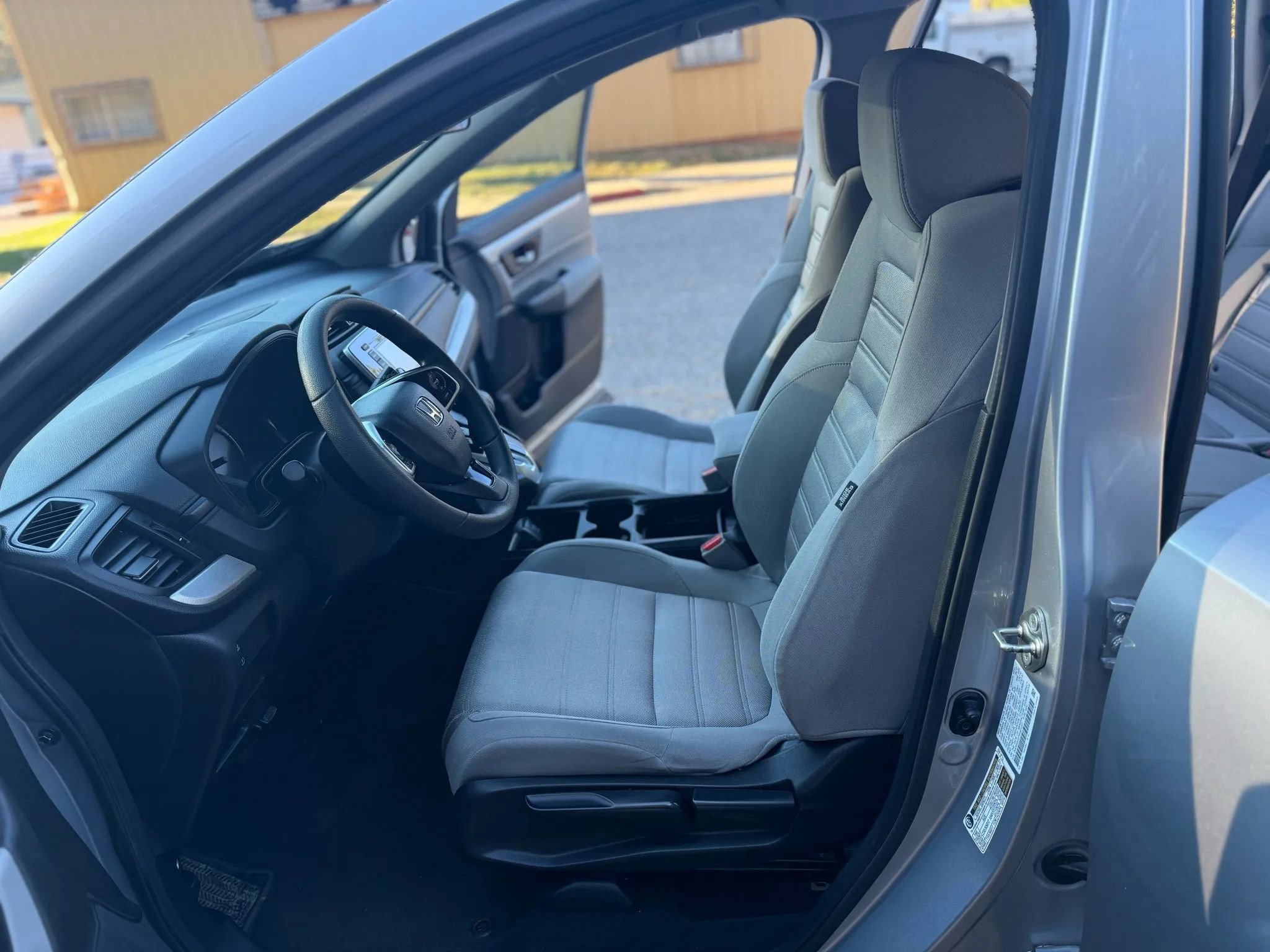 Used 2017 Honda CR-V LX image 11