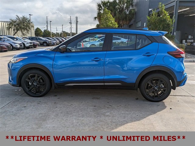 Used 2023 Nissan Kicks SR w/ SR Premium Package image 9