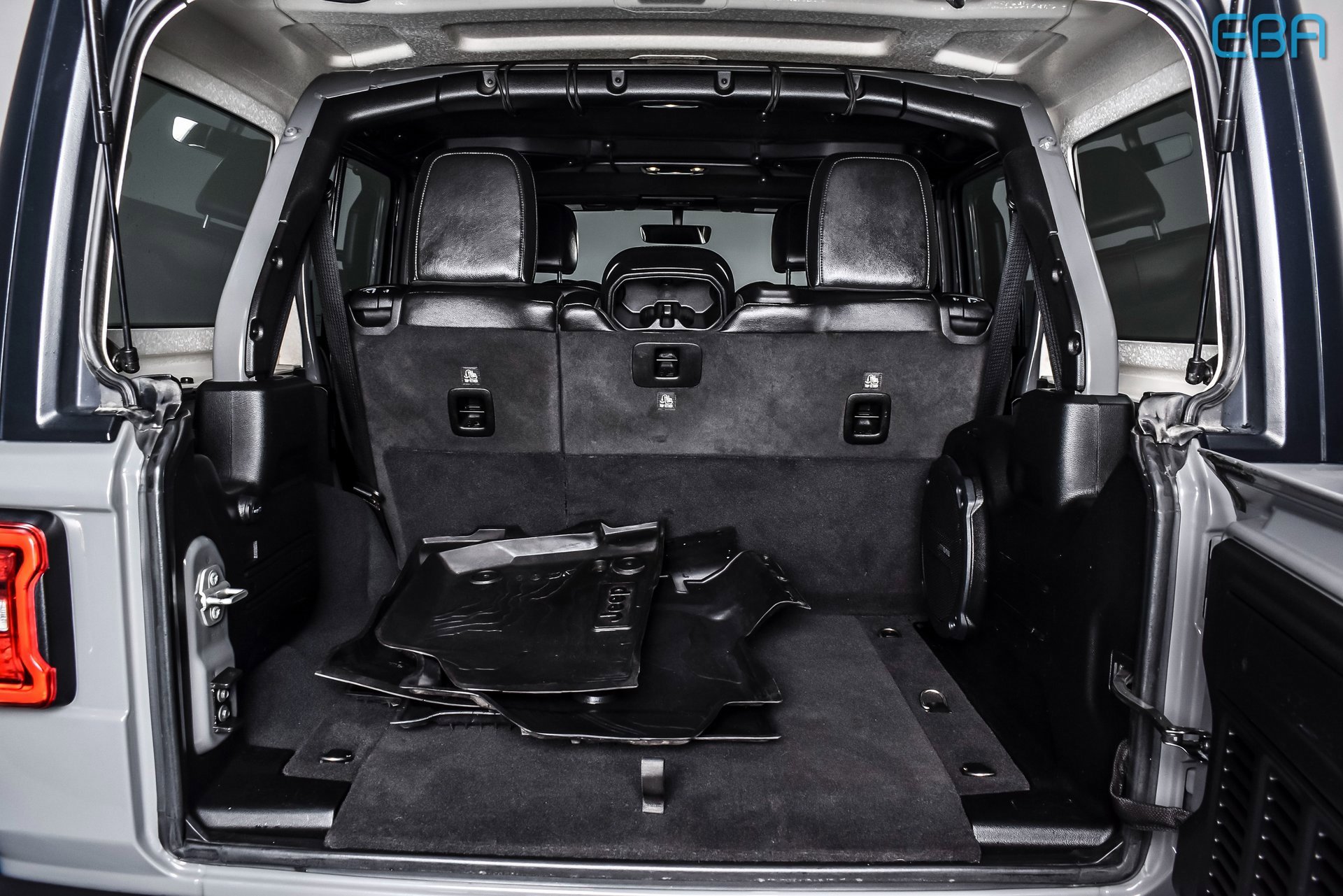 Used 2022 Jeep Wrangler Unlimited Rubicon w/ LED Lighting Group image 14