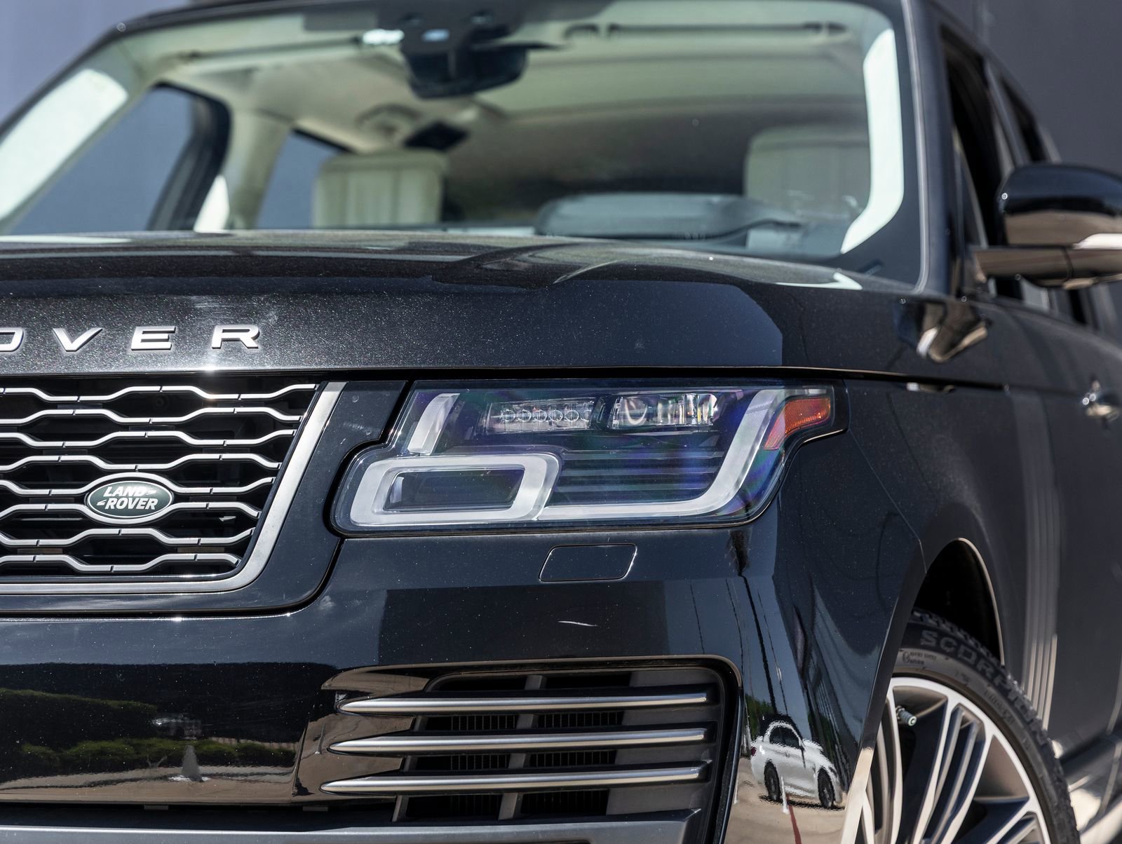 Used 2020 Land Rover Range Rover Autobiography image 13