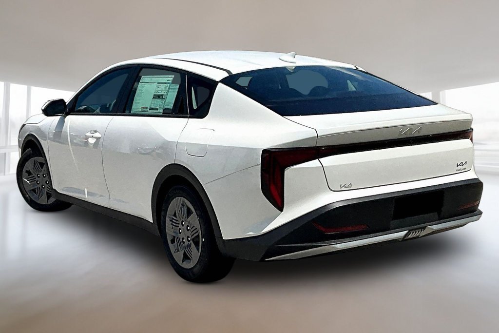 New 2026 Kia K4 FWD image 3