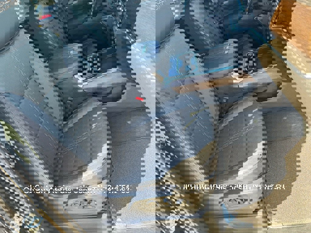 Used 2025 Chevrolet Silverado 2500 High Country w/ Midnight Edition image 50