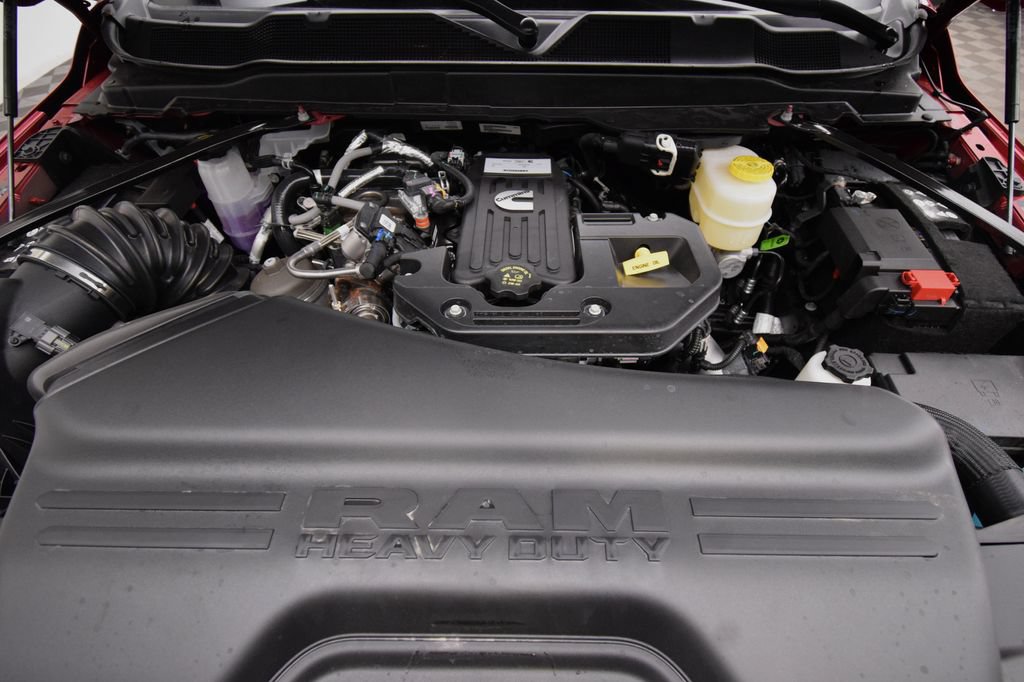 New 2026 RAM 2500 Laramie AWD/4WD image 11