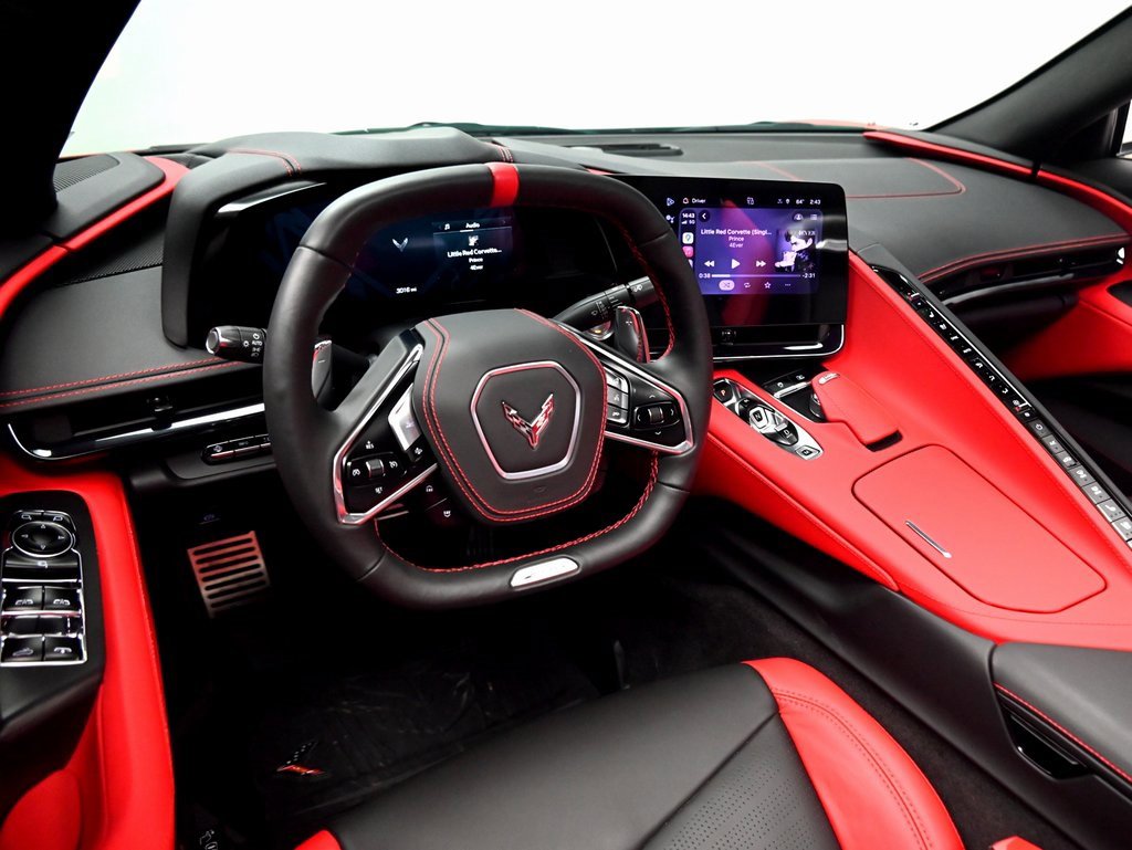 Used 2025 Chevrolet Corvette Z06 image 16