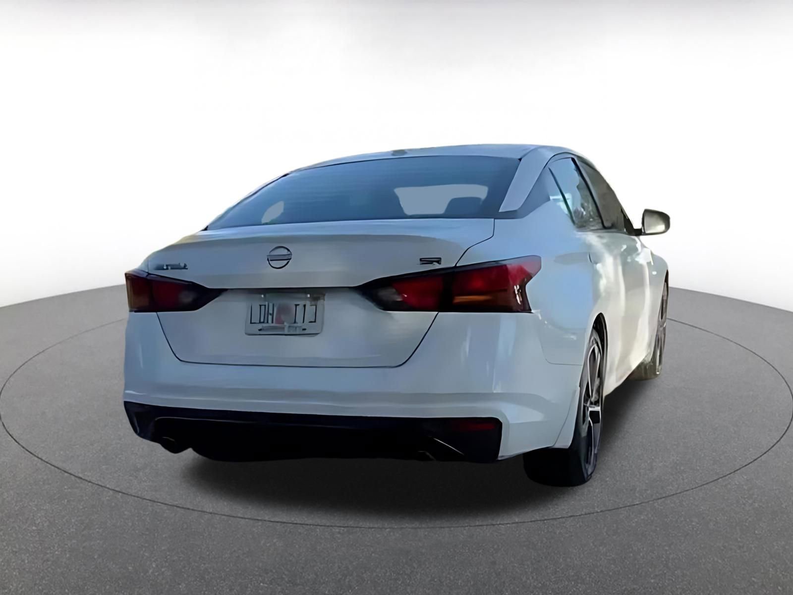 Used 2025 Nissan Altima 2.5 SR image 12