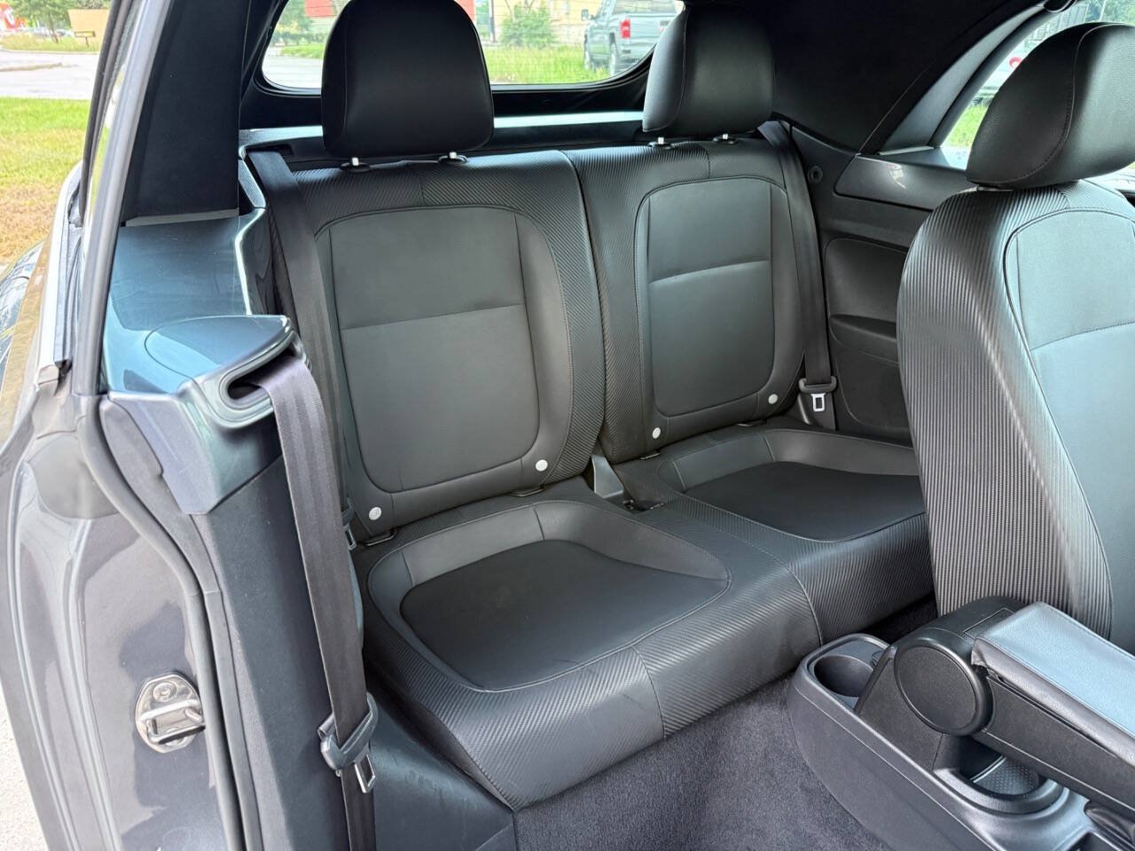 Used 2013 Volkswagen Beetle TDI FWD image 18