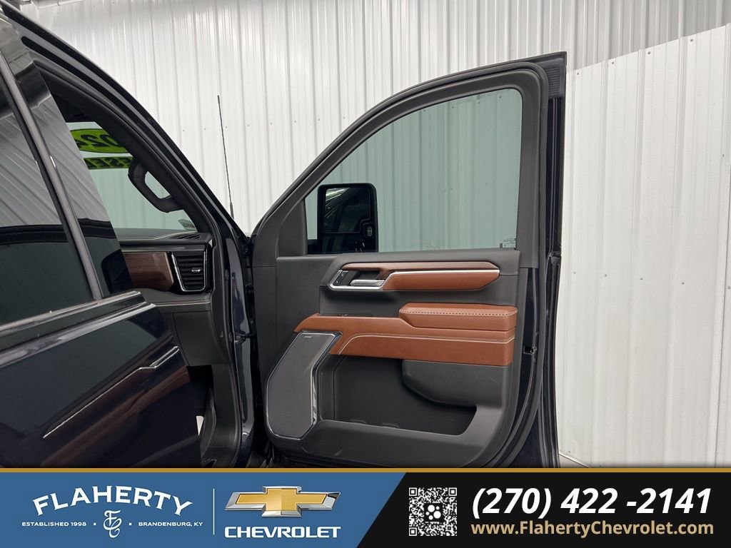 Used 2024 GMC Sierra 2500 Denali Ultimate image 14