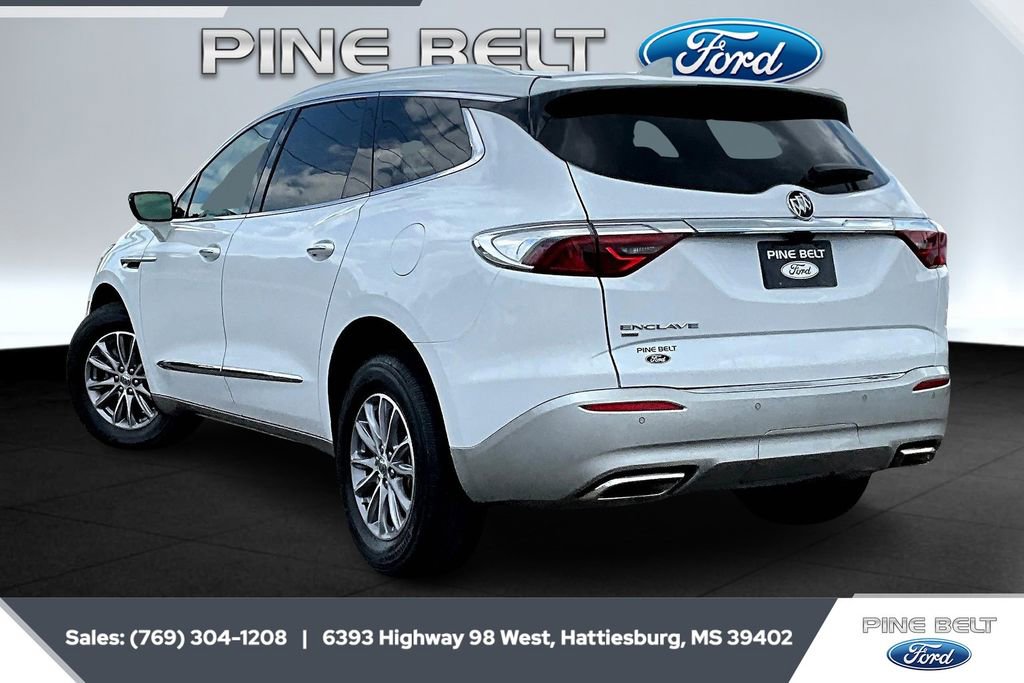 Used 2024 Buick Enclave Premium image 2