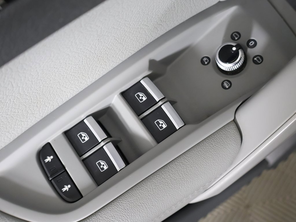 Used 2019 Audi Q5 2.0T Premium Plus w/ Premium Plus Package image 44