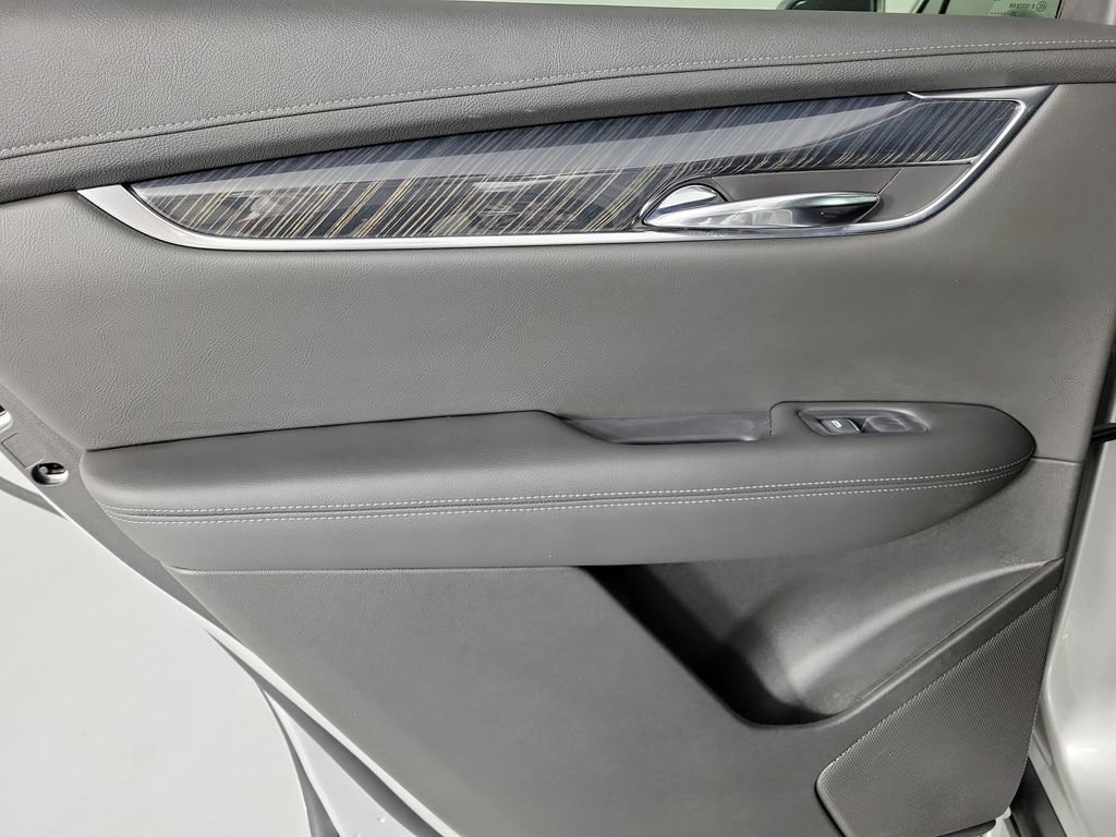 Used 2020 Cadillac XT6 Premium Luxury FWD image 14
