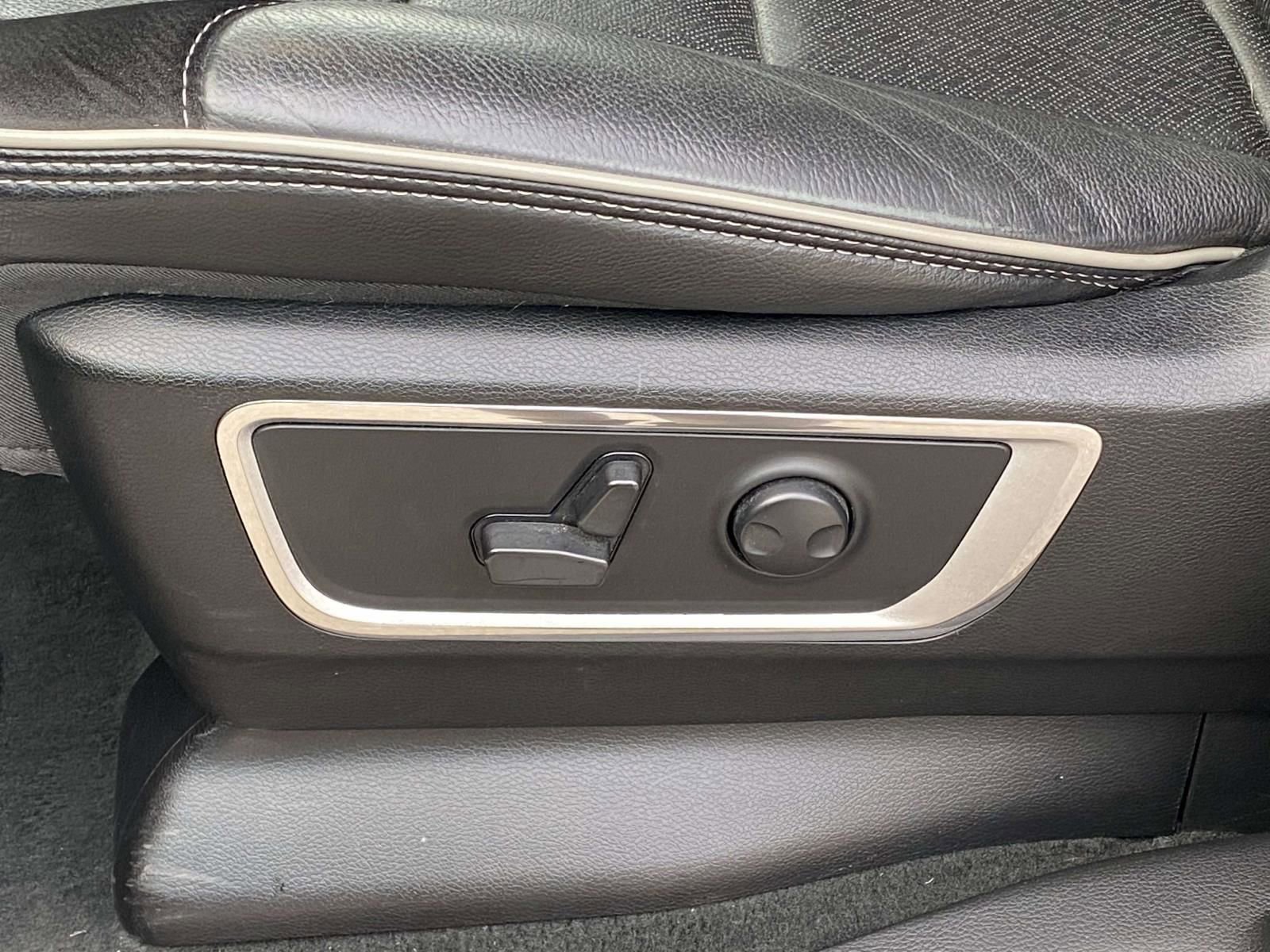 Used 2023 RAM 1500 Laramie image 16