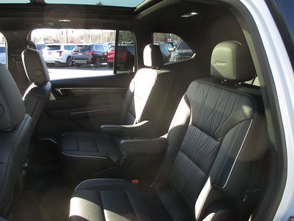 Used 2026 Buick Enclave Avenir w/ Super Cruise Package image 20