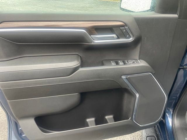 Used 2023 Chevrolet Silverado 1500 RST image 10