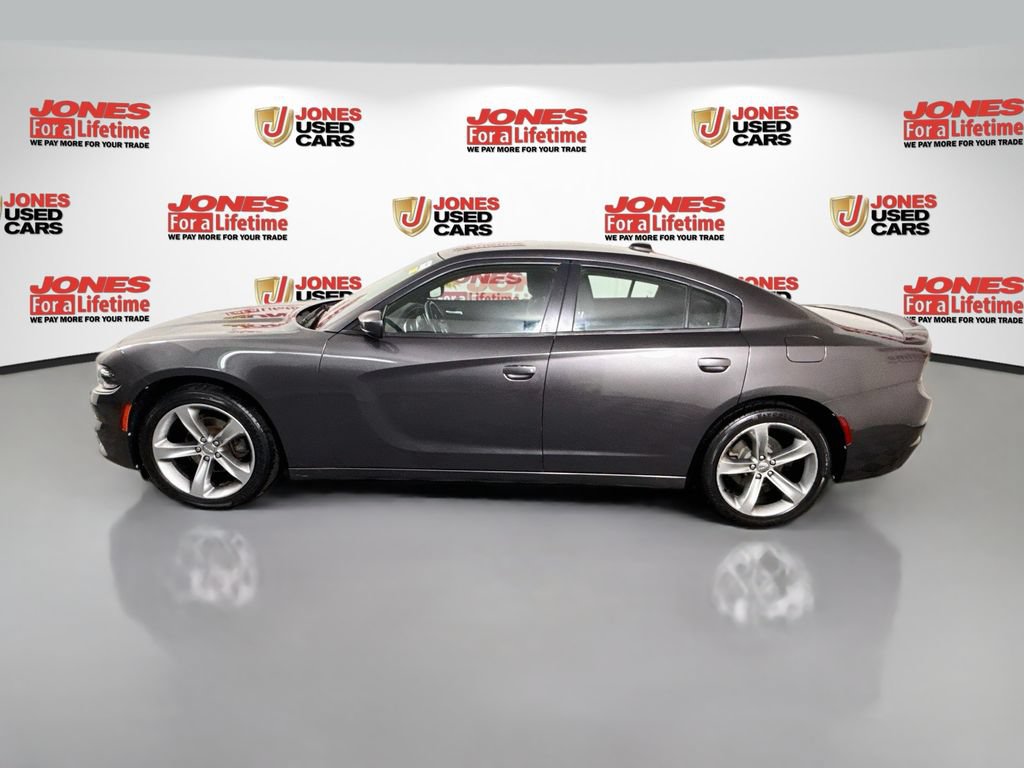 Used 2015 Dodge Charger SXT RWD image 10