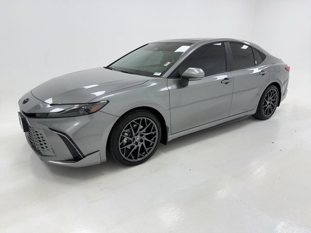 Used 2026 Toyota Camry XSE w/ Premium Package FWD image 5